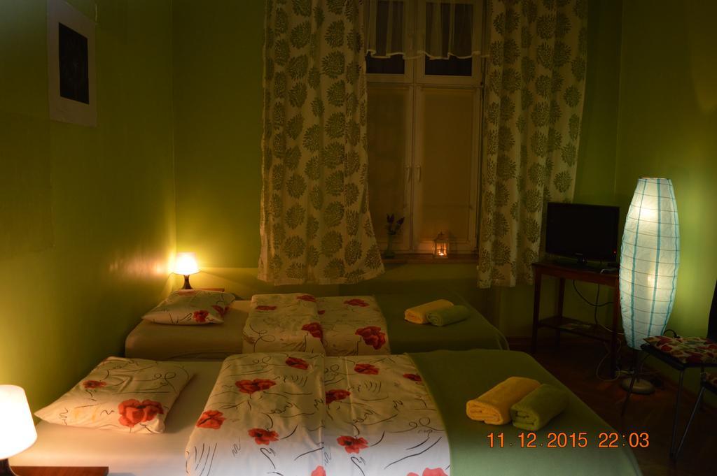 Honey Hostel Krasków Rum bild