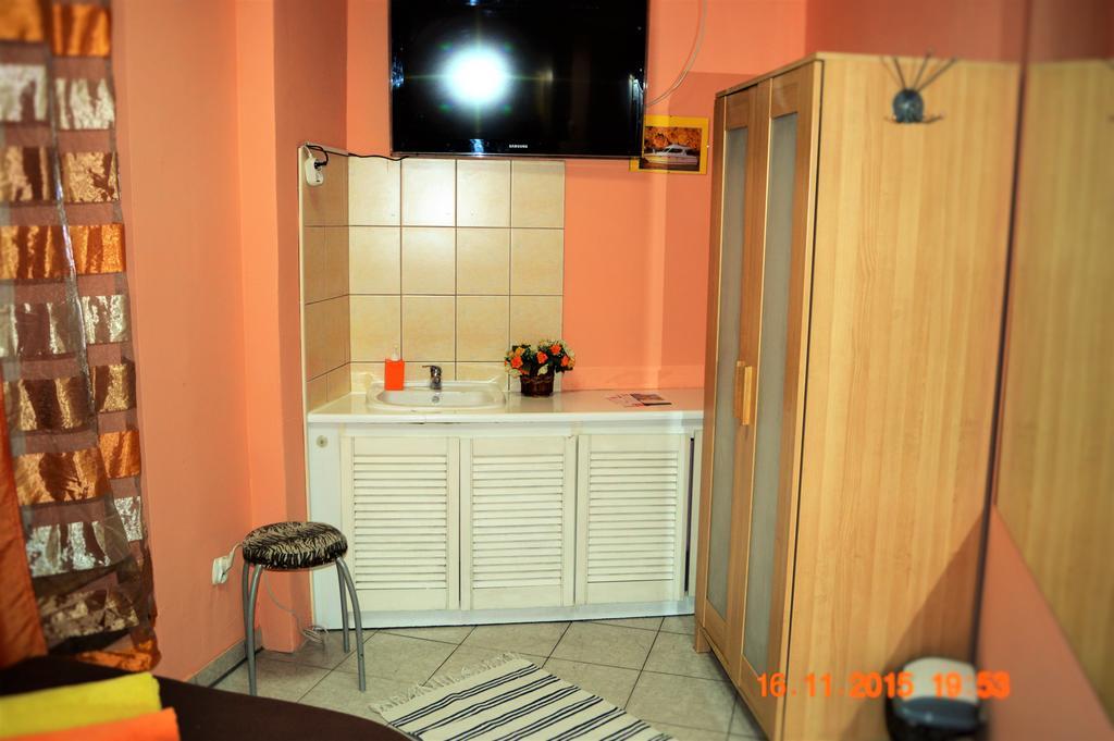 Honey Hostel Krasków Rum bild