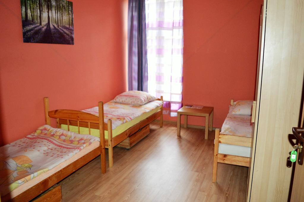Honey Hostel Krasków Rum bild
